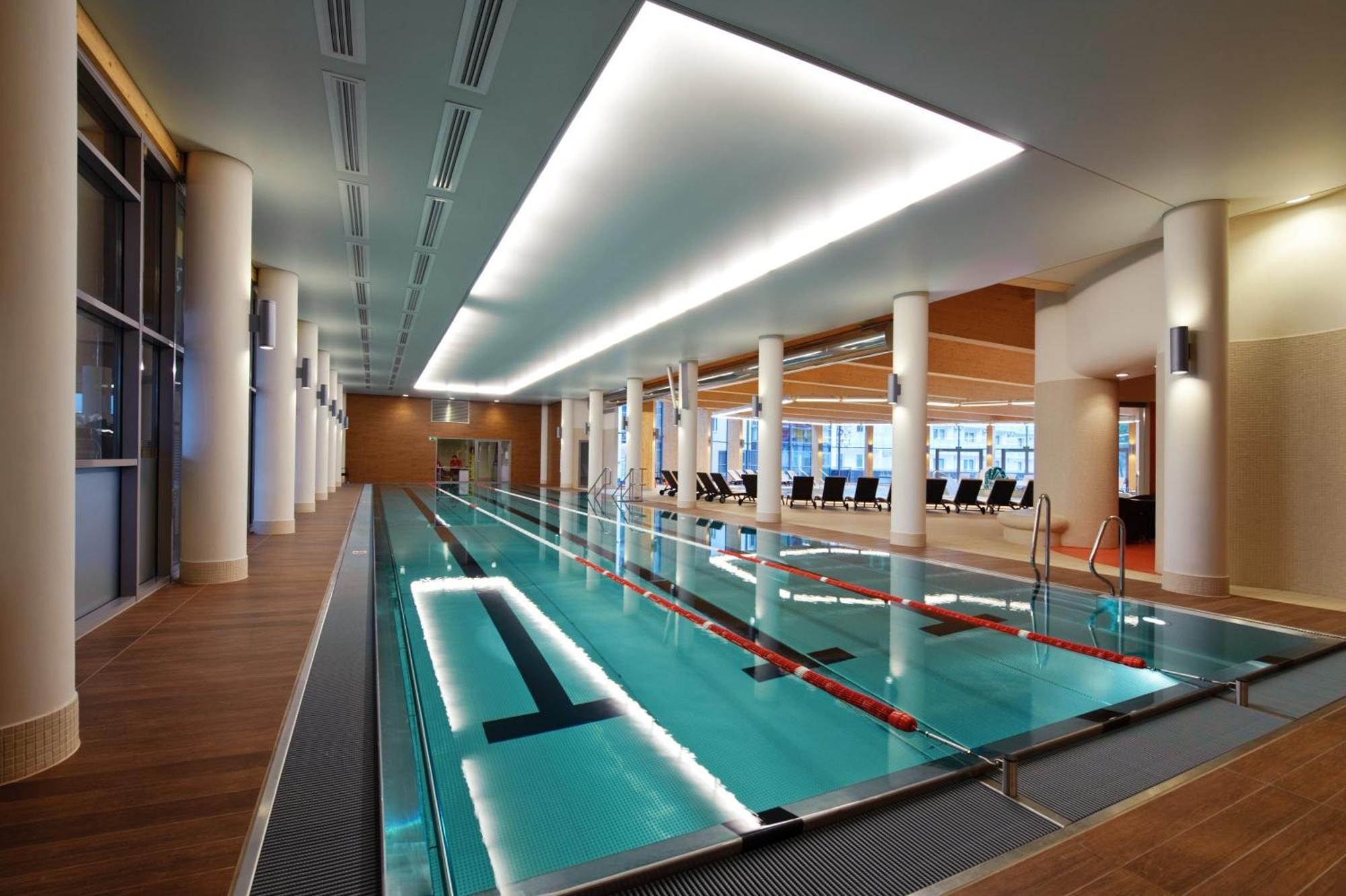 Hotel Aquarius Spa Колобжег Екстериор снимка The swimming pool at the InterContinental