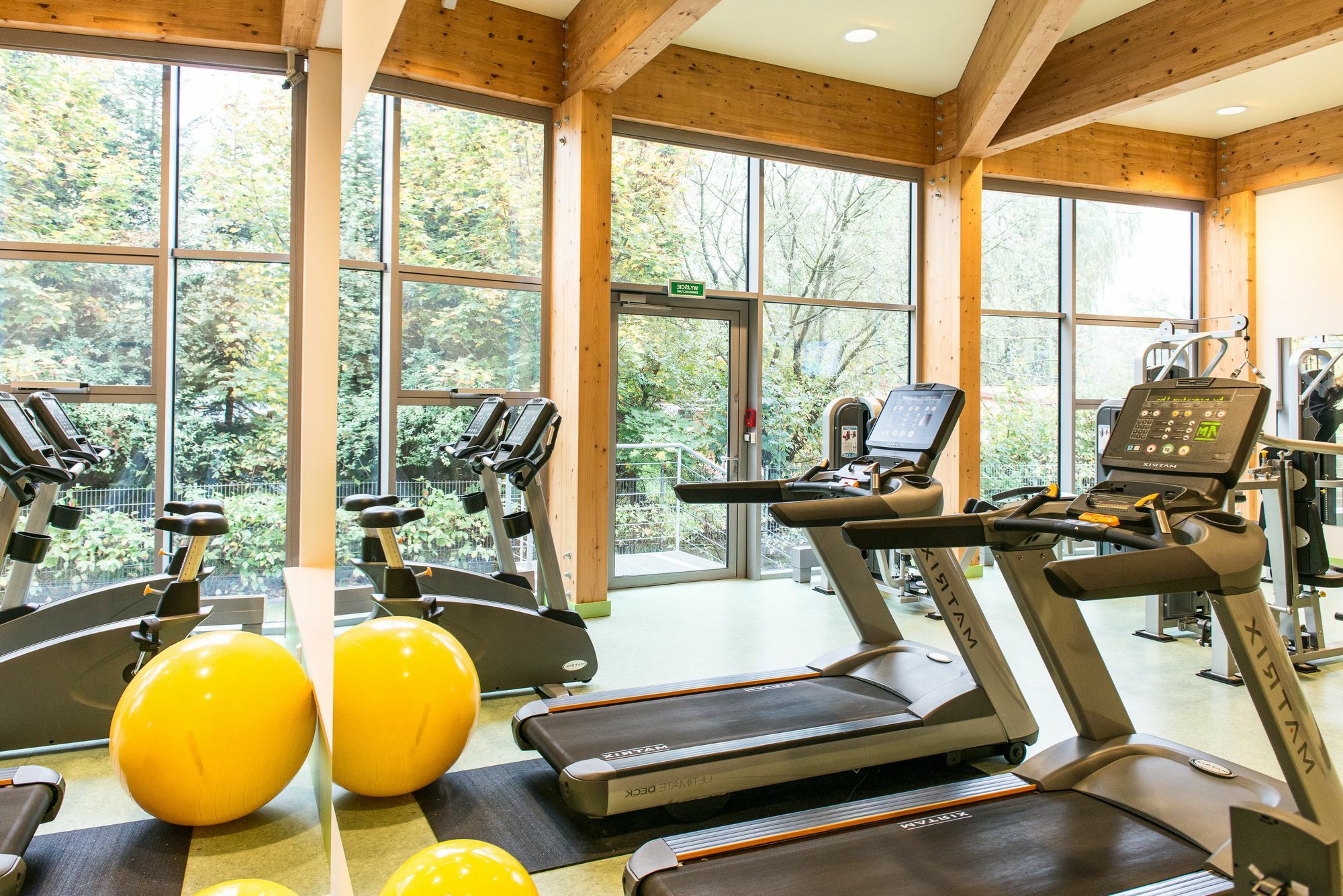 Hotel Aquarius Spa Колобжег Екстериор снимка The gym at the hotel